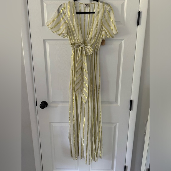 Show me your Mumu Fiona Maxi Dress ~ South Beach Stripe Gold - Picture 2 of 7